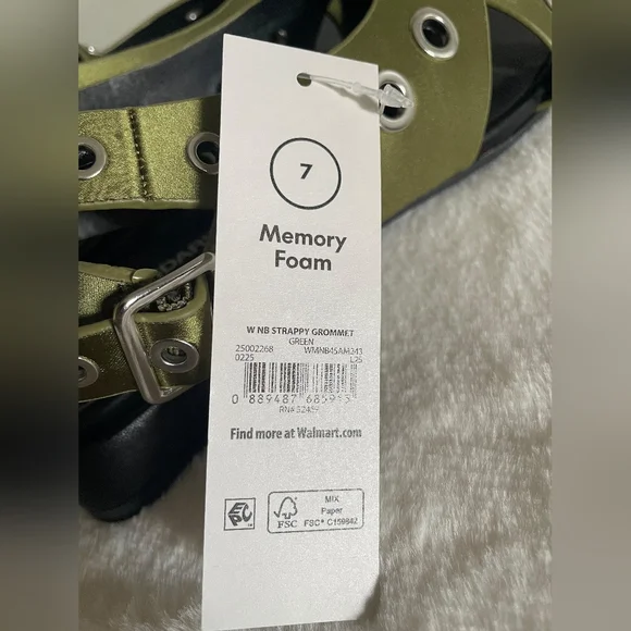 No Boundaries Olive Green Sandals - Picture 8 of 8